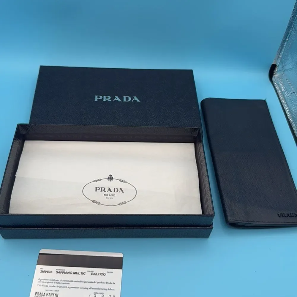 Prada wallet cm